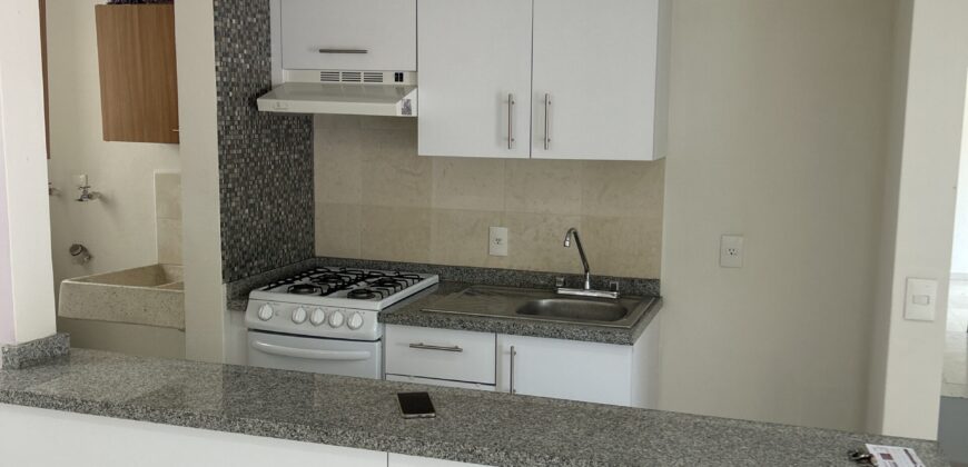 Apartamento en Renta en La Nueva Santa Maria Azcapotzalco, 2 recamaras 2 baños 1 cajón de estacionamiento, piso 2 con elevador